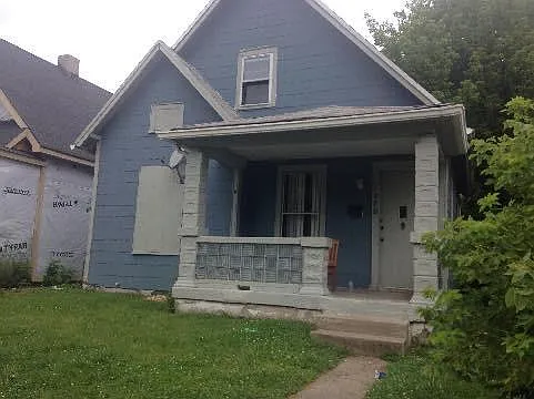 1270 W 26th St photo 1