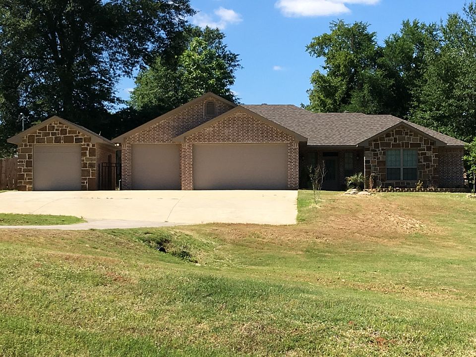 1st image of 461 Oakwood Dr
