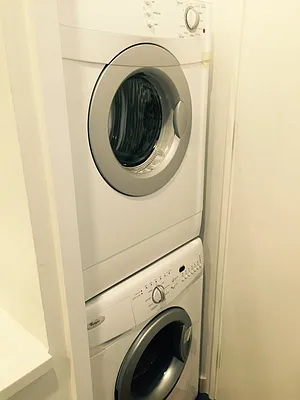 Rented by Bohemia Realty Group | media 32