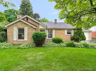 796 S York St, Elmhurst, IL 60126