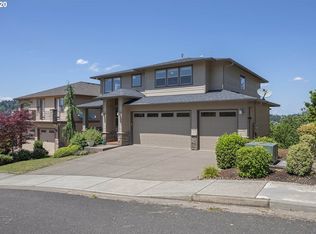 13553 SE Windflower Ln, Happy Valley, OR