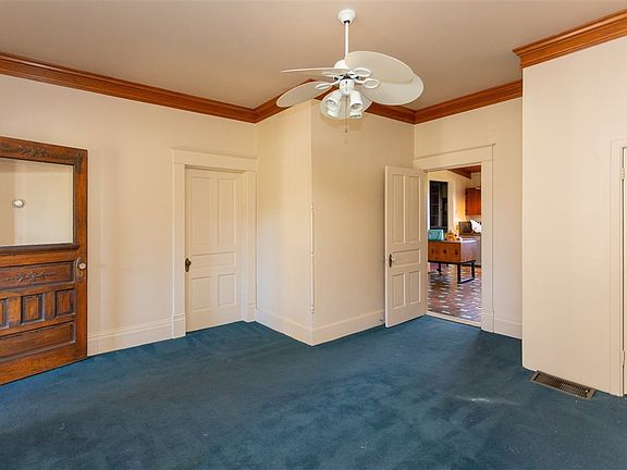 5th image of 909 N Kentucky Ave
