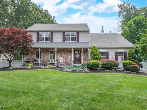 3 Spencer St, Stanhope Boro, NJ 07874