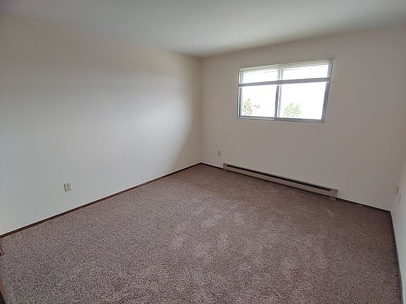 3rd image of 600-602 Bernard St #600-8