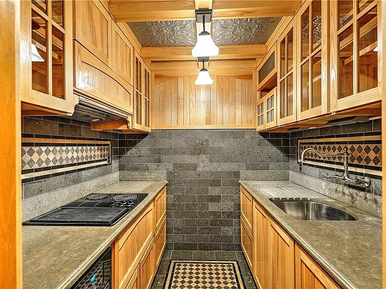 274 S Main St #28 — Photo 9