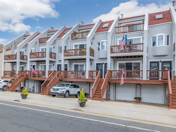 659 E Broadway #A, Hempstead, NY 11561