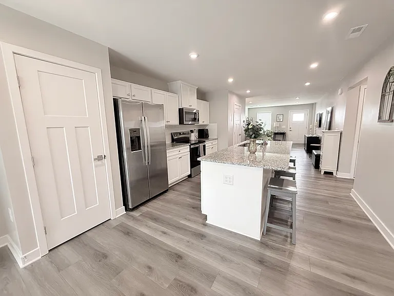 130 Stella Ln #C — Photo 8
