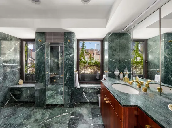 450 East 52nd Street image 26 of 33