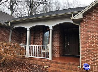 1119 Creekside Dr, Conover, NC 28613