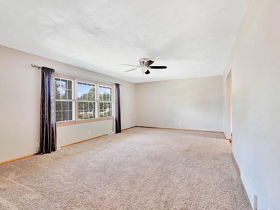 4th image of 921 Newman Ave
