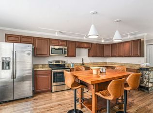 666 W Germantown Pike APT 2720, Plymouth Meeting, PA 19462