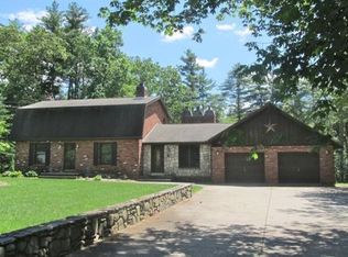 581 George Hannum St, Belchertown, MA 01007