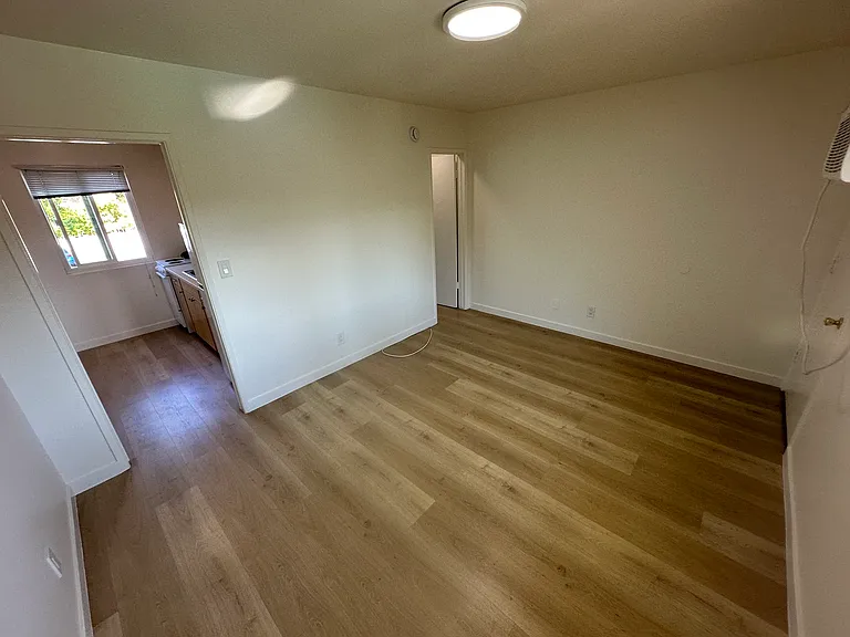 The Reef Apartments — Photo 38