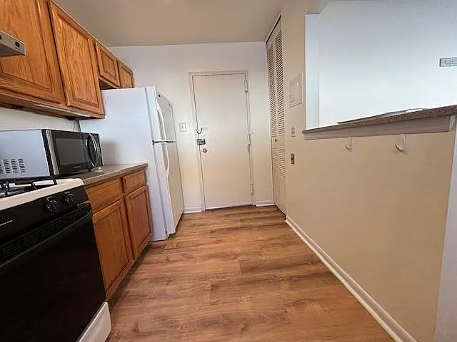 10662 Weymouth St #2 — Photo 6
