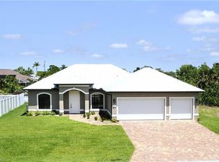 2021 NE 2nd St, Cape Coral, FL 33909