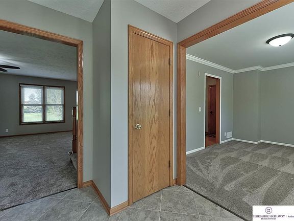 5th image of 13974 Ames Ave