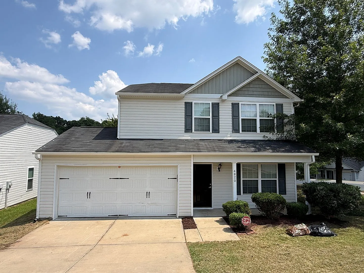 4820 Lynn Lee Circle — Photo 1