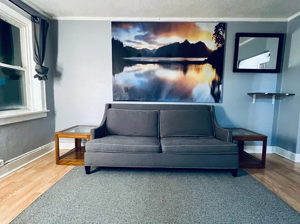 305 10th St SE #4, Rochester, MN 55904