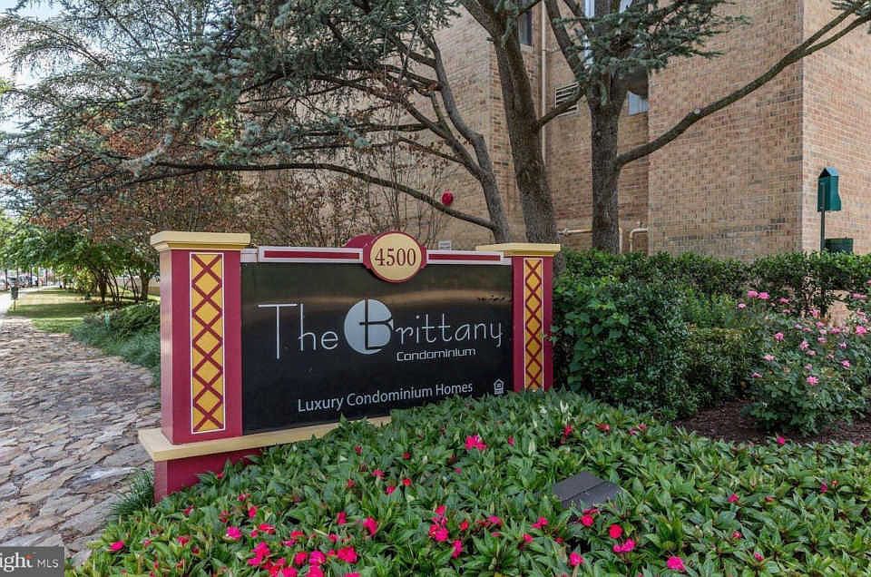 1st image of 4500 S Four Mile Run Dr APT 618