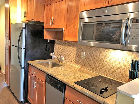 2nd image of 1089 Bluewater Dr