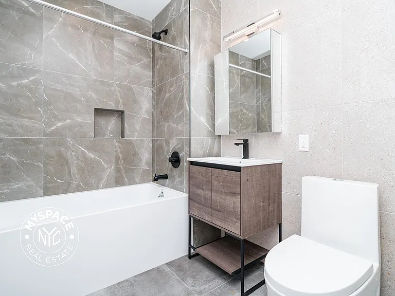 1499 Bedford Ave #4H — Photo 9