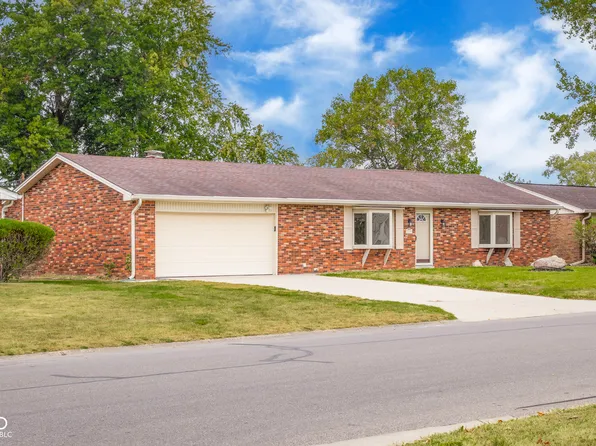 3120 Flintwood Dr, Columbus, IN 47203