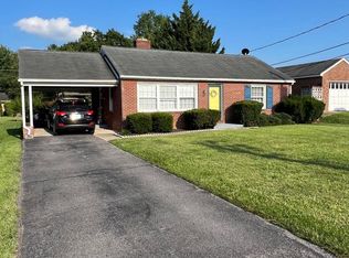 950 Kenwood Dr, Hagerstown, MD 21740