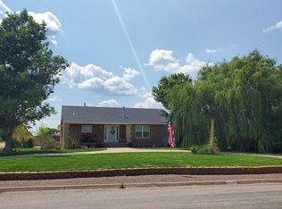 1101 Grand Ave, Plains, KS 67869