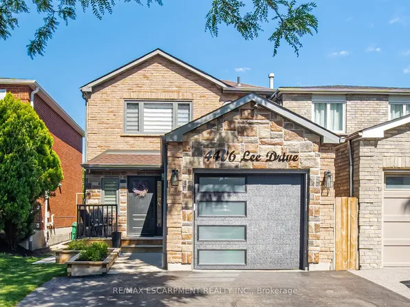4406 Lee Dr, Mississauga, ON L4W 4A8