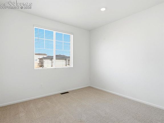 4th image of 10114 Kingsbury Dr