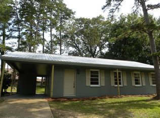 135 Dixie Dr, Ozark, AL 36360