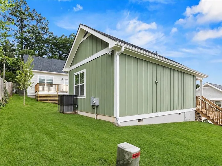 128 Hilltop Dr SW #A — Photo 14
