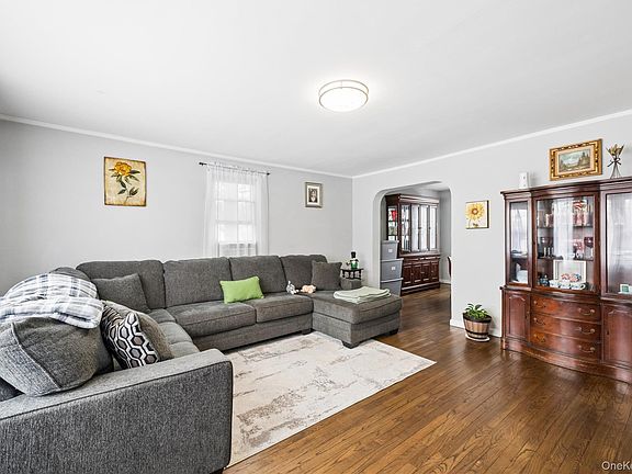 4th image of 5 Wedgewood Drive