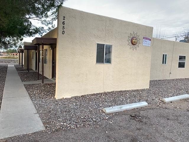 1st image of 2650 Fairway Dr APT D