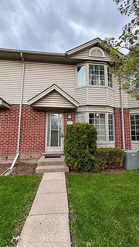 511 Admiral Dr #17 Photo 1