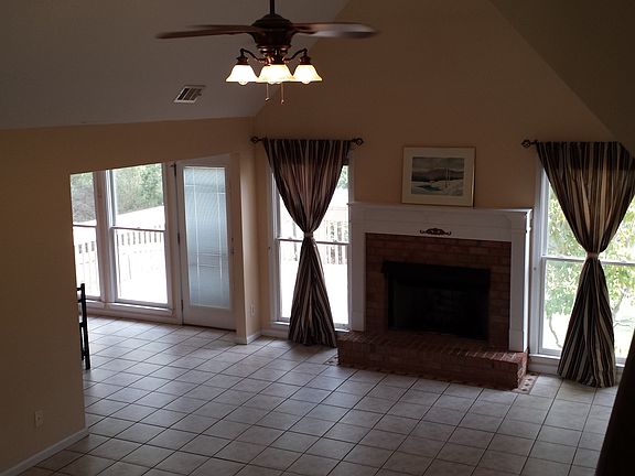 Tile floors throughout. 