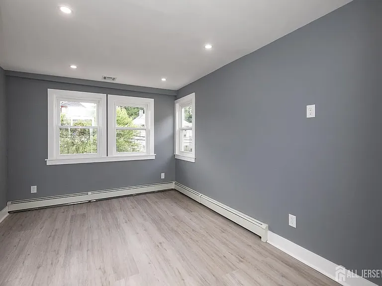 324 Harper Pl #2 — Photo 15