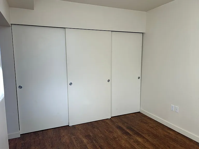 The Wally Apartments — Photo 8