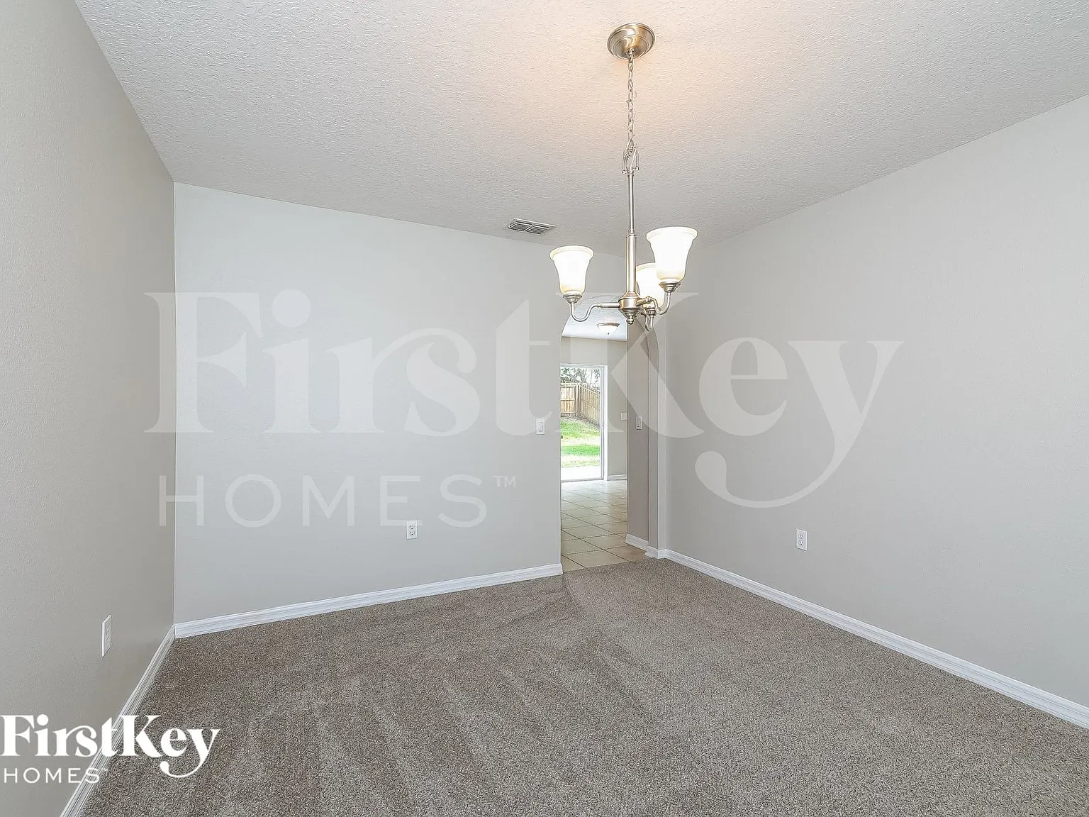 3 bed, 2.5 bath, 2320 sqft, $2,780 — Photo 4