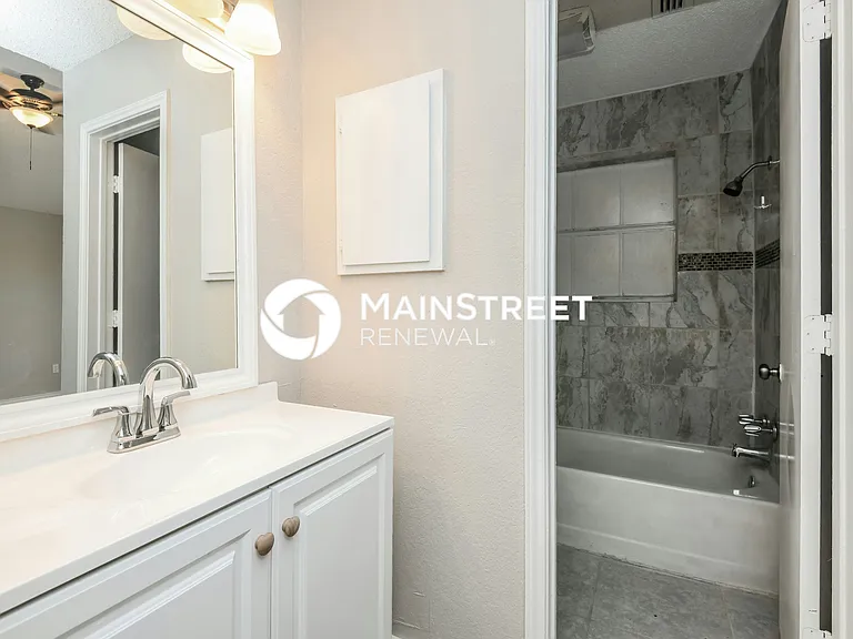 Main Bathroom
