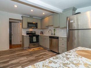 636 Harrison Ave, Roselle, NJ 07203