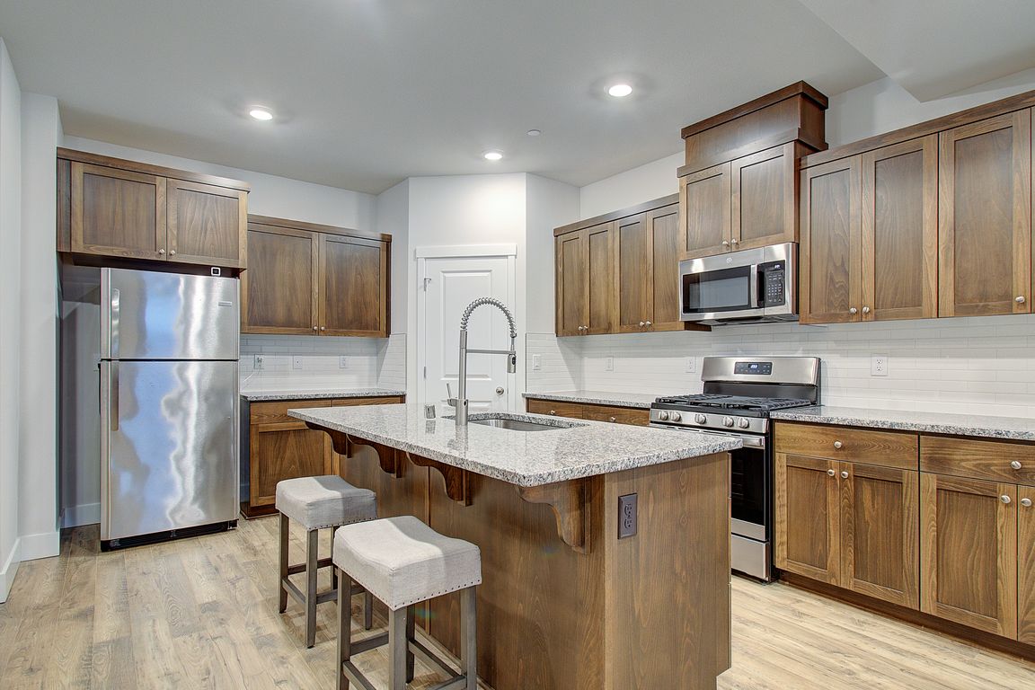 next background image