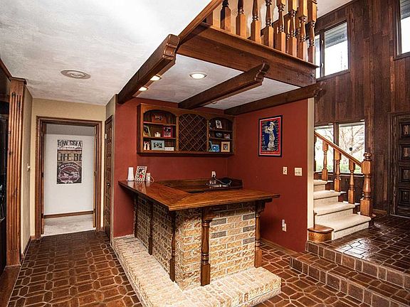 4th image of 2520 Old Orchard Pl