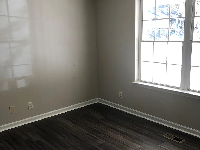 1128 Woodsage Dr — Photo 13
