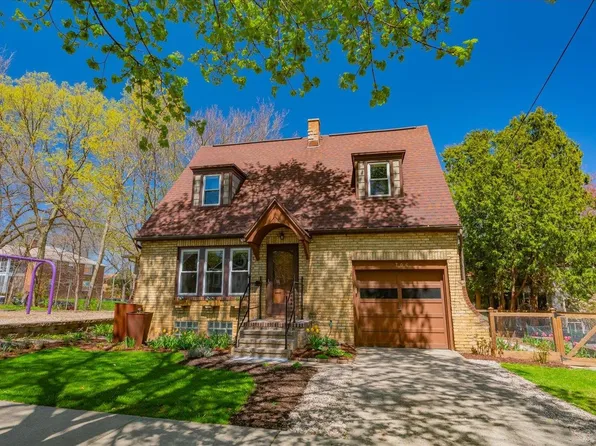 2706 Stevens St, Madison, WI 53705