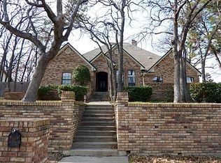 3921 Welwyn Way Dr, Bedford, TX 76021