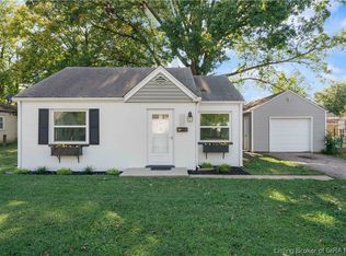 21 Center St, Jeffersonville, IN