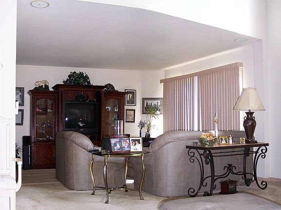 13 x 13 Family Room