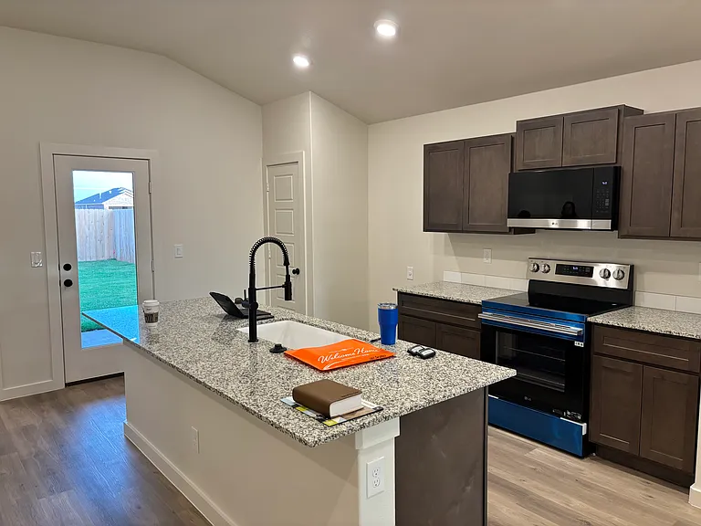 1310 Saratoga Ave — Photo 6