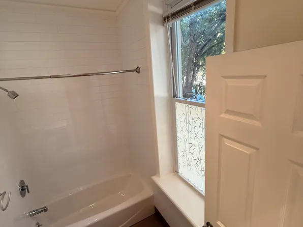 56 Huron Street image 19 of 21